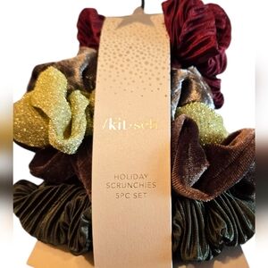 Kitsch Holiday Scrunches NWT